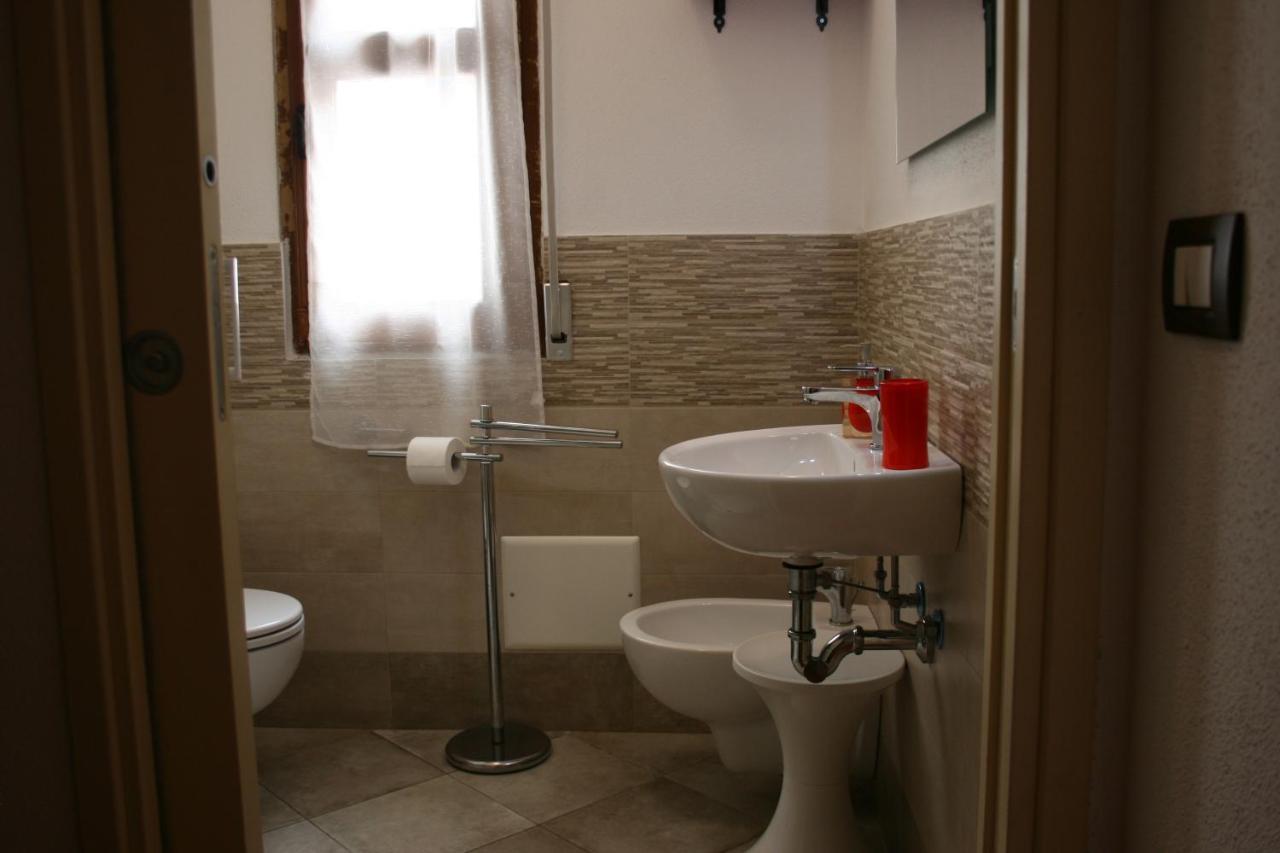 B&B Duca D'Aosta Ольбия Экстерьер фото