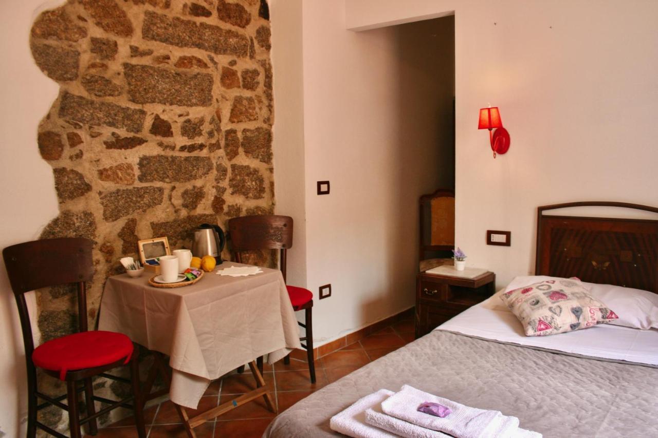 B&B Duca D'Aosta Ольбия Экстерьер фото