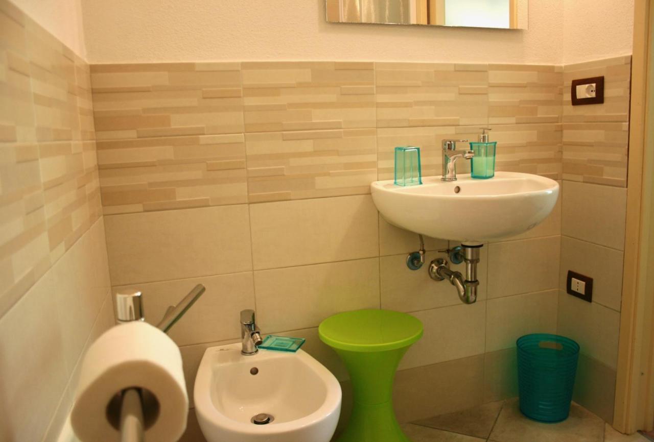 B&B Duca D'Aosta Ольбия Экстерьер фото