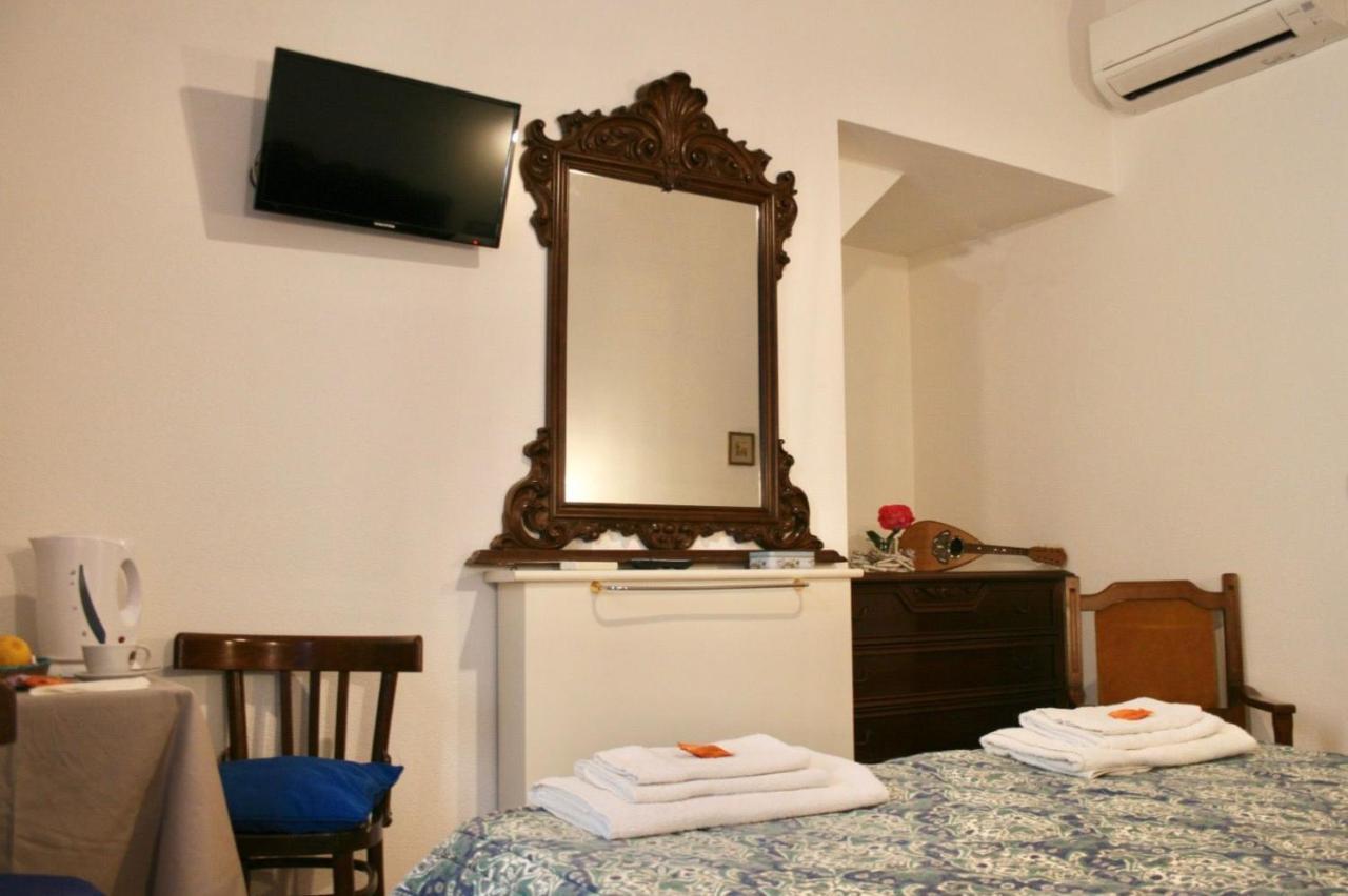 B&B Duca D'Aosta Ольбия Экстерьер фото